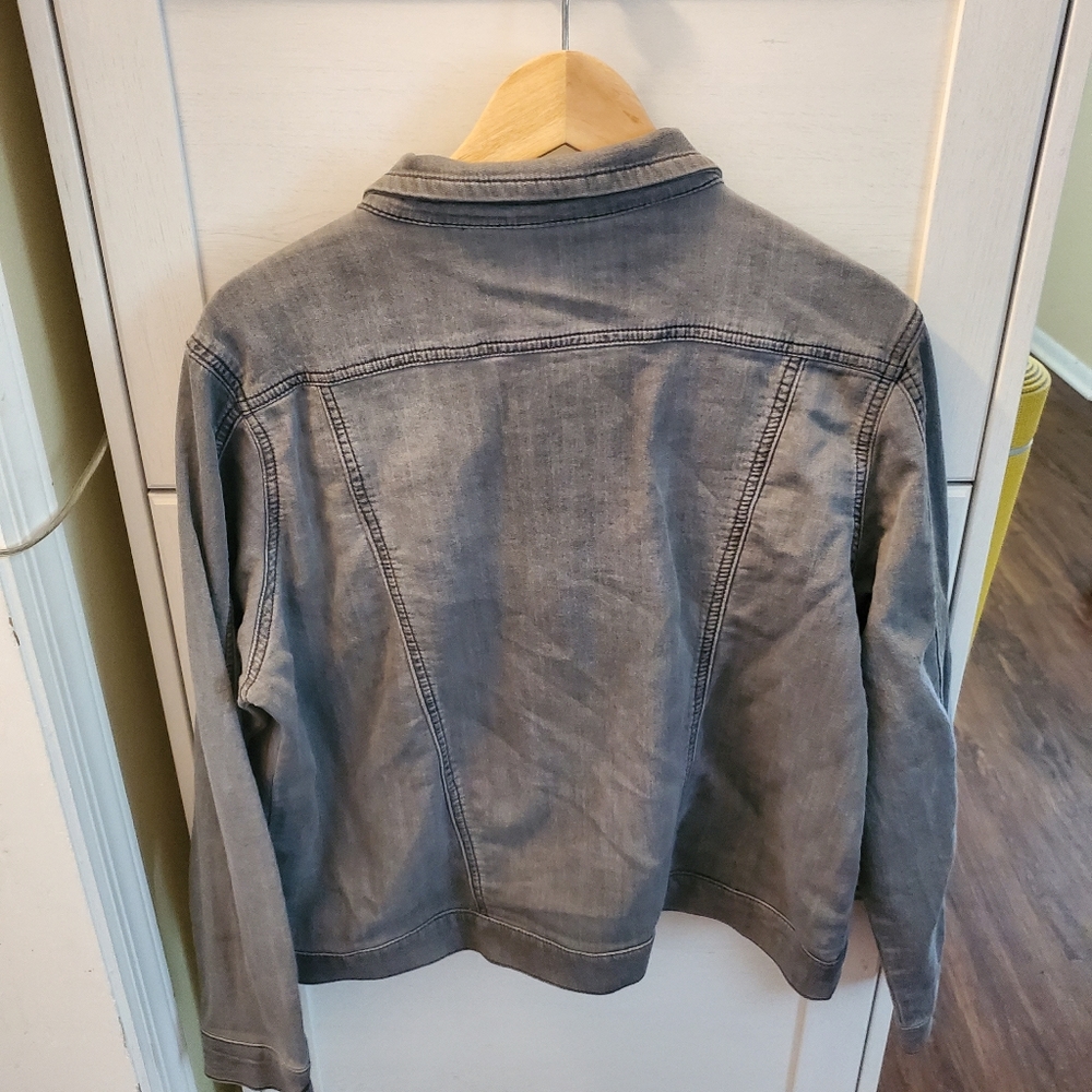 Jean jacket - Picture 3 of 3